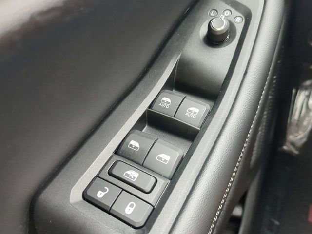 Used 2024 Jeep Grand Cherokee L Altitude image 23