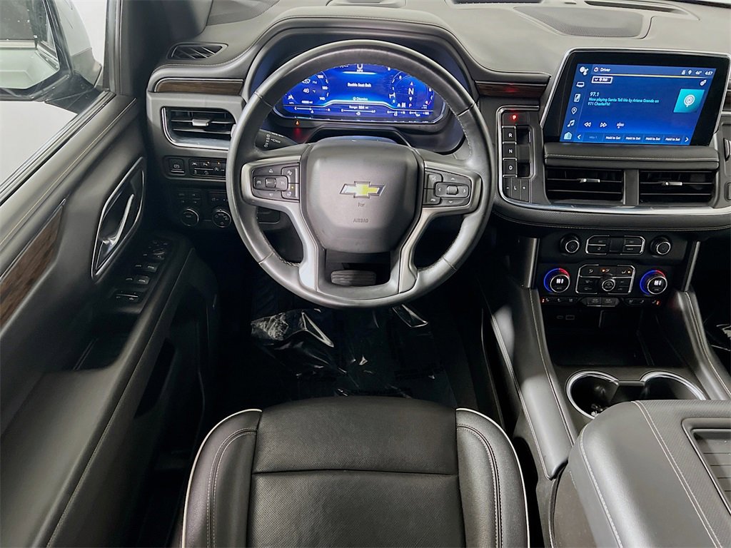 Used 2023 Chevrolet Suburban Premier image 20