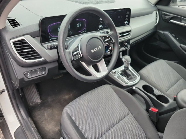 Used 2026 Kia Seltos LX FWD image 9