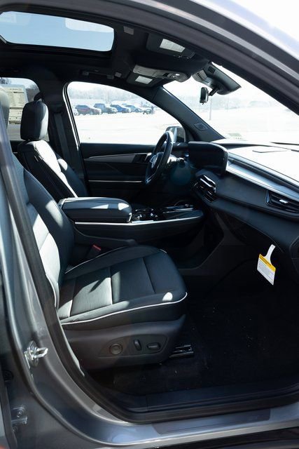 New 2026 Buick Enclave Sport Touring w/ Power Package FWD image 21