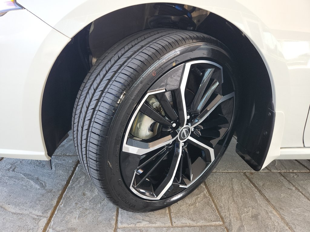 Used 2024 Nissan Altima 2.5 SR FWD image 31