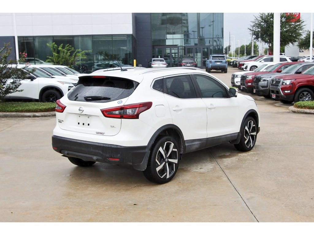 Used 2020 Nissan Rogue Sport SL w/ Premium Package FWD image 5