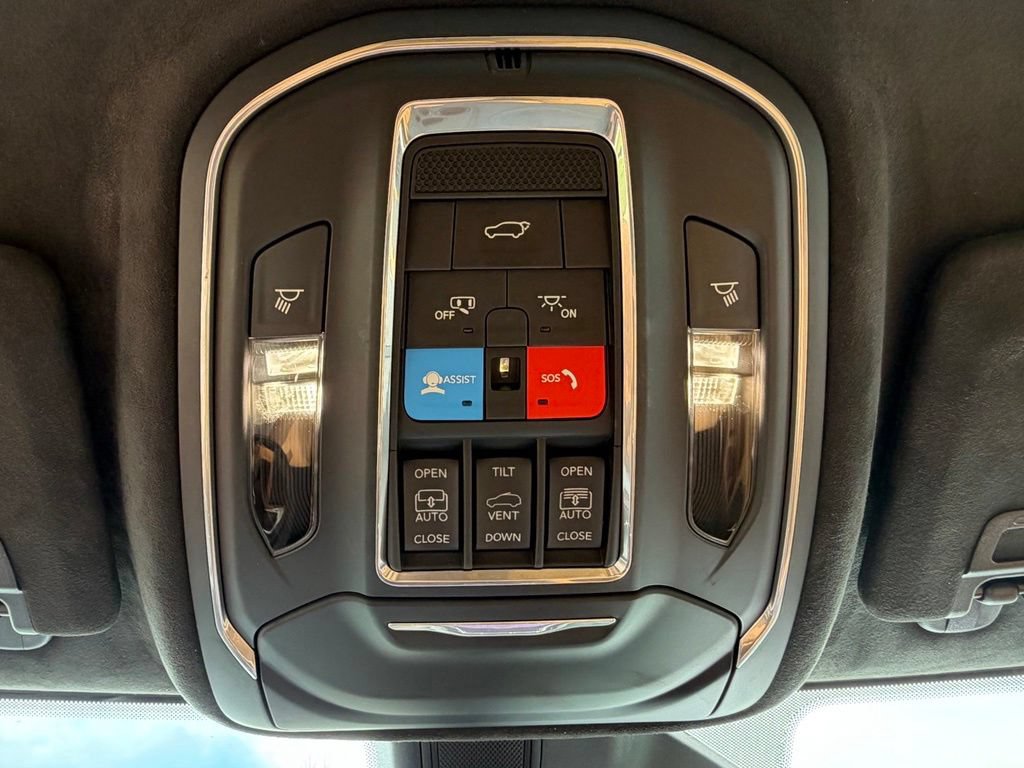 Certified 2025 Jeep Grand Cherokee L Summit AWD/4WD image 36