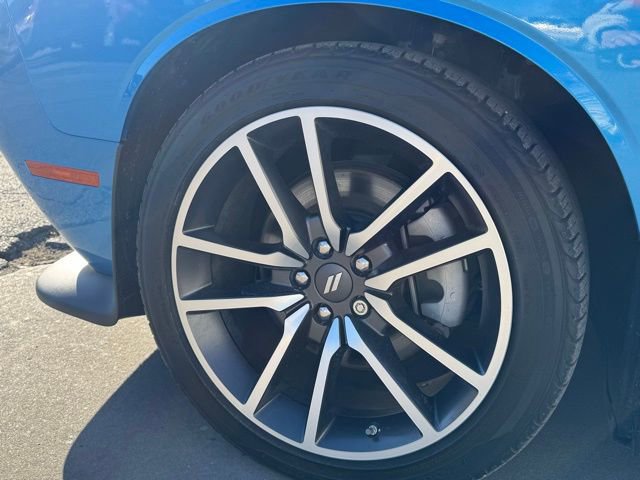 Used 2023 Dodge Challenger R/T w/ Cold Weather Group image 10