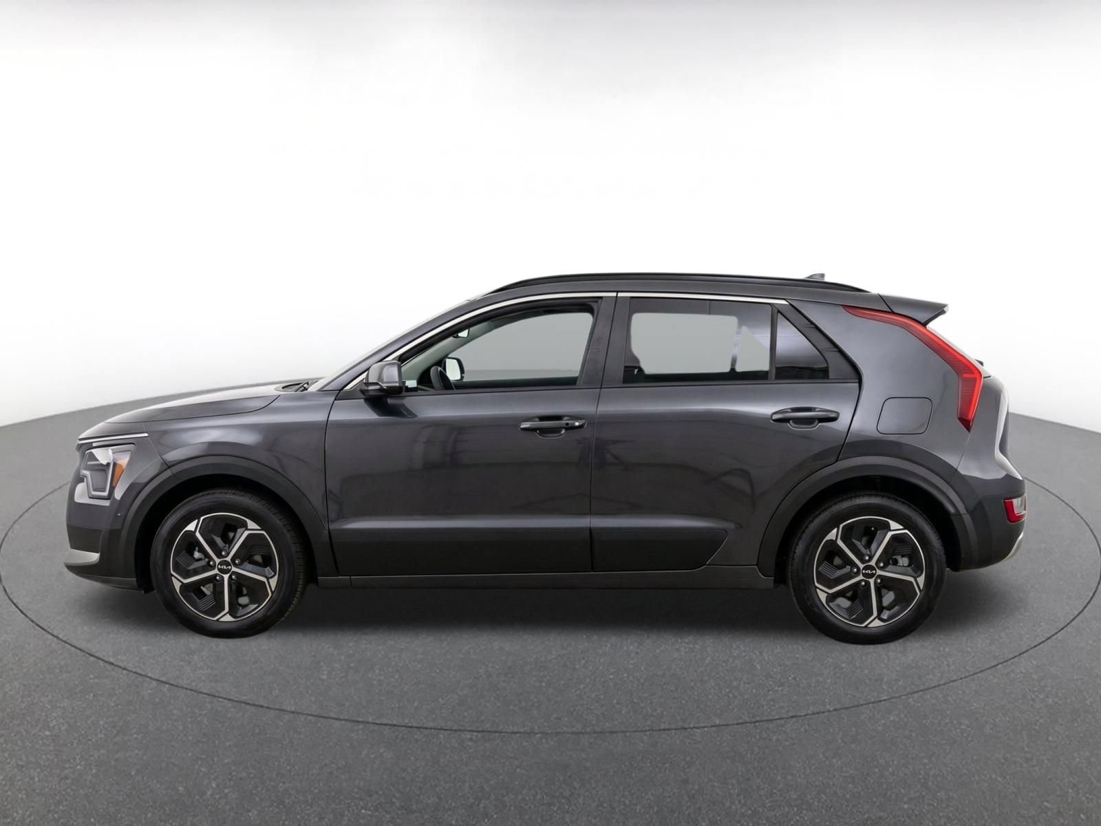 Used 2026 Kia Niro LX FWD image 5