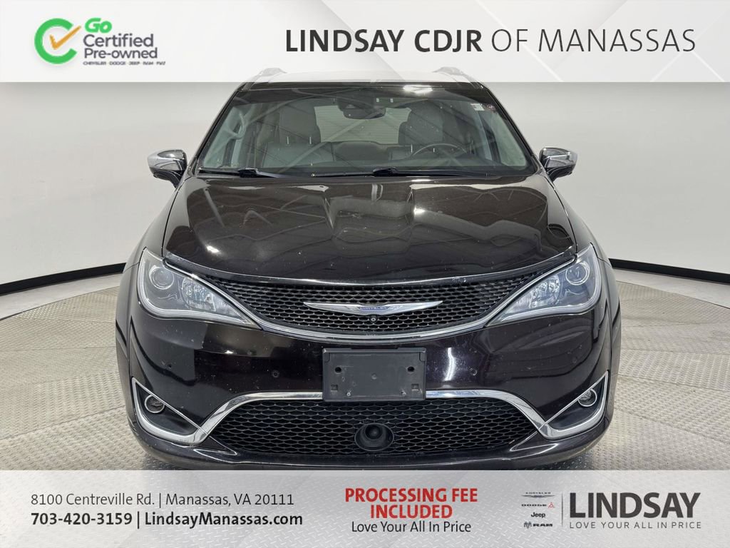 Used 2017 Chrysler Pacifica Limited w/ UConnect Theater Package image 2