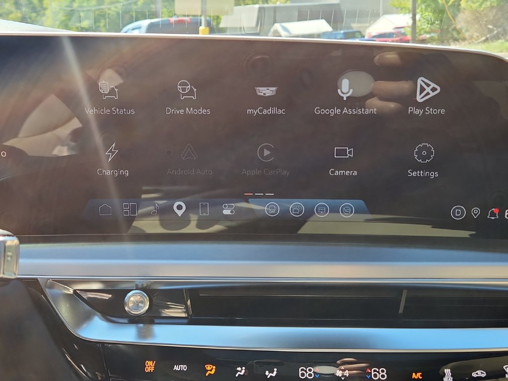 Certified 2026 Cadillac Lyriq Signature Luxury w/ Nappa Leather Package AWD/4WD image 19