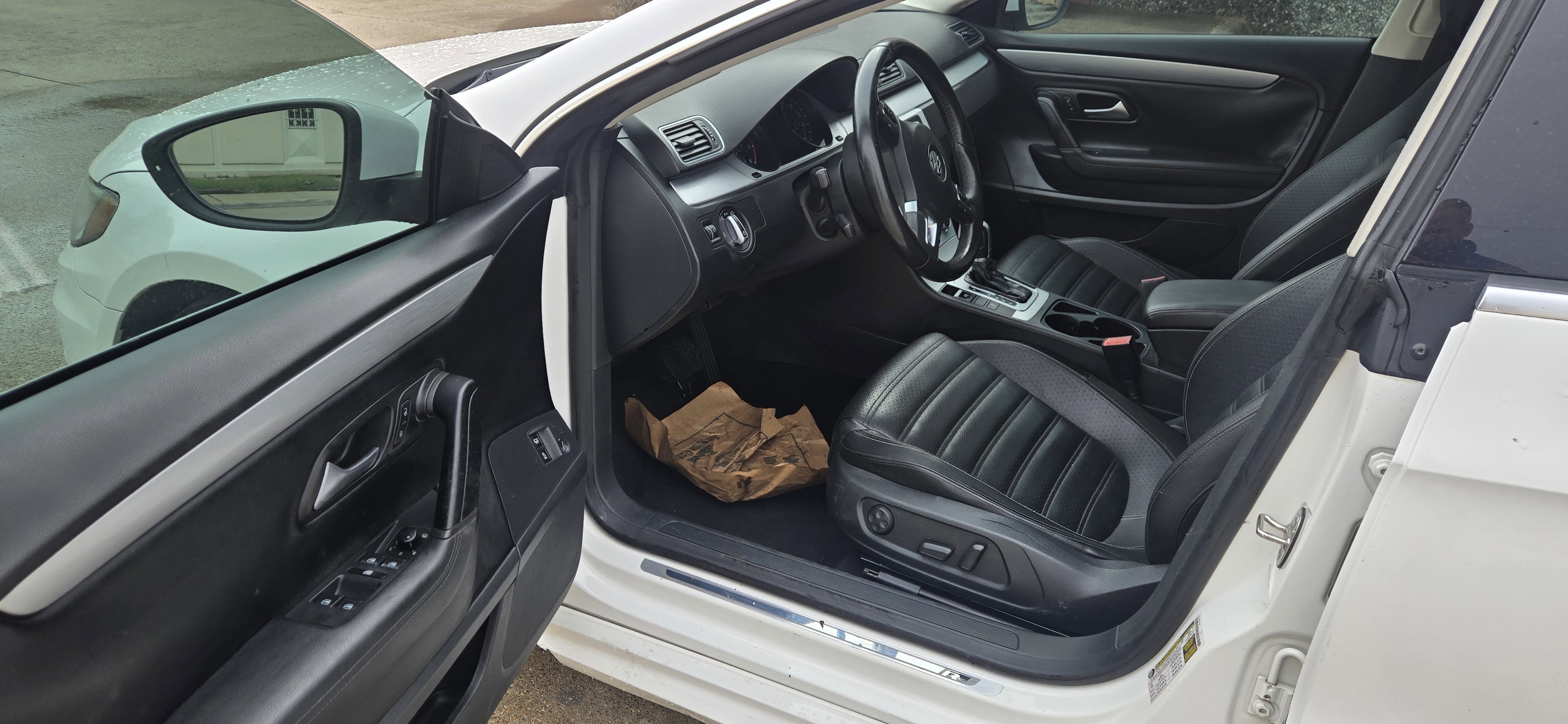 Used 2014 Volkswagen CC R-Line FWD image 16