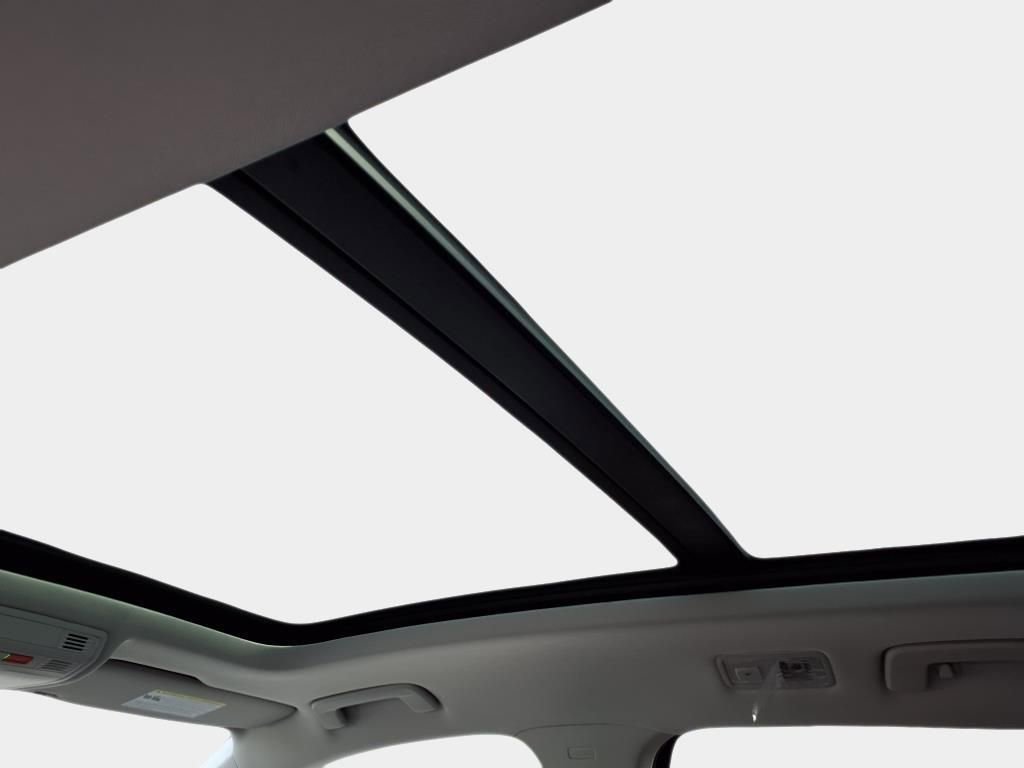 New 2025 Volkswagen Taos SEL image 16