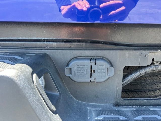 Used 2022 Toyota Tacoma SR5 w/ Technology Package RWD image 9
