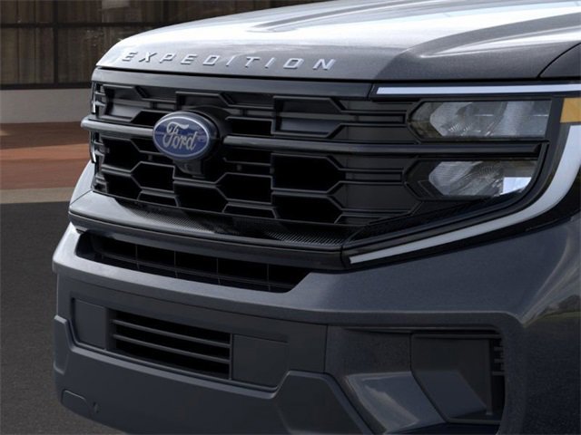 New 2025 Ford Expedition Active image 17
