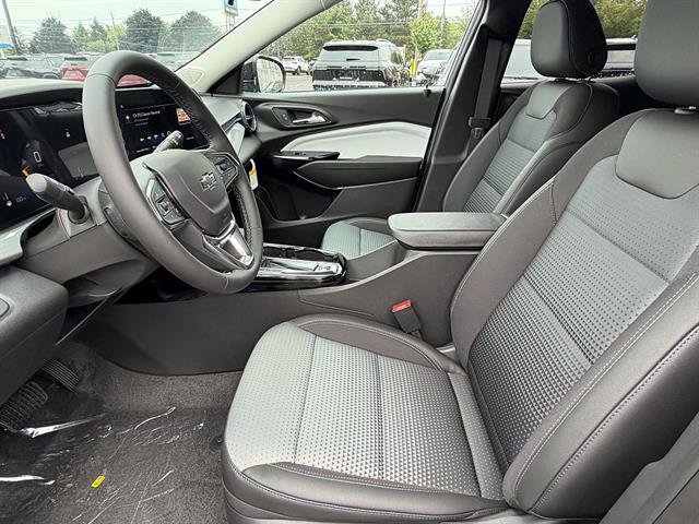 New 2026 Chevrolet Trax LT w/ Driver Confidence Package FWD image 11
