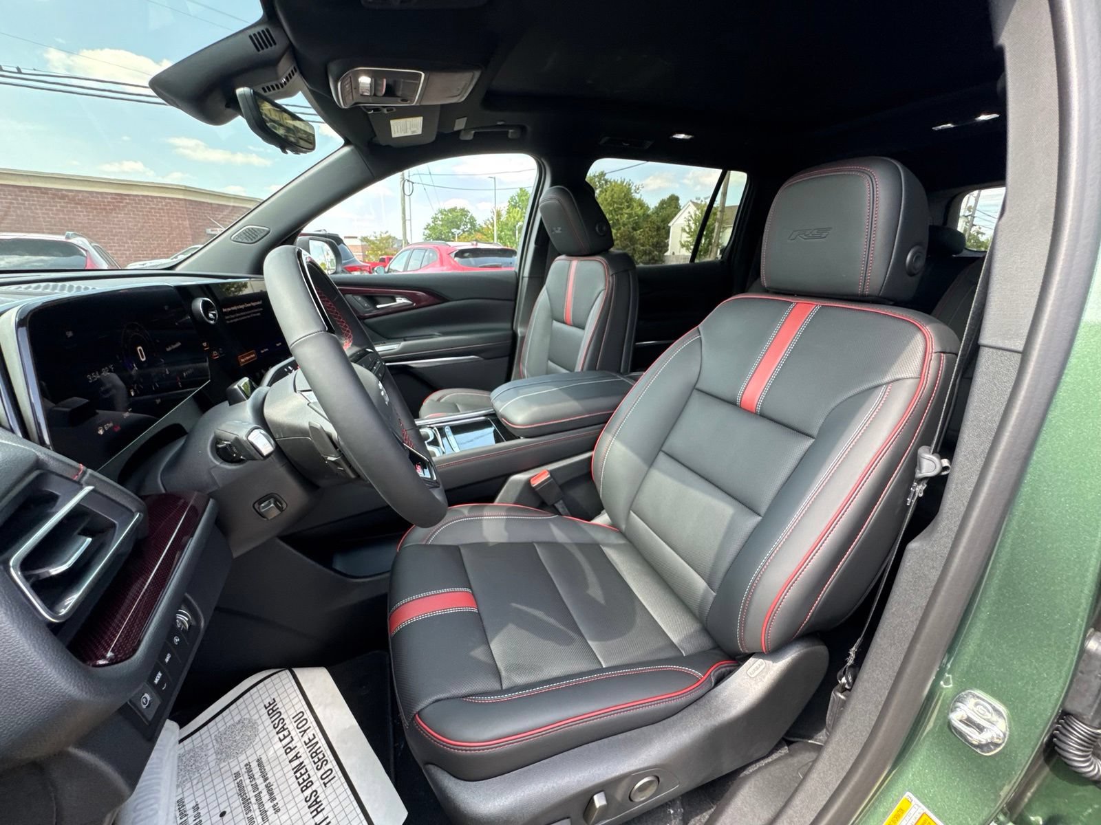 New 2027 Chevrolet Traverse RS AWD/4WD image 14
