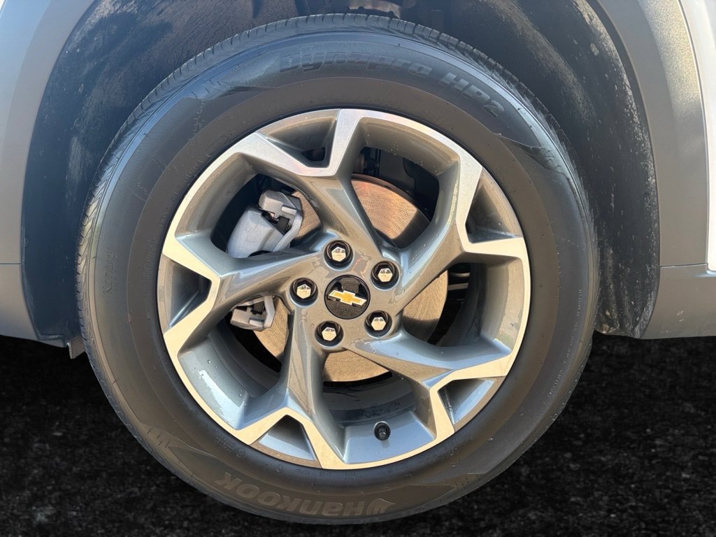 Used 2026 Chevrolet Trax LT FWD image 9