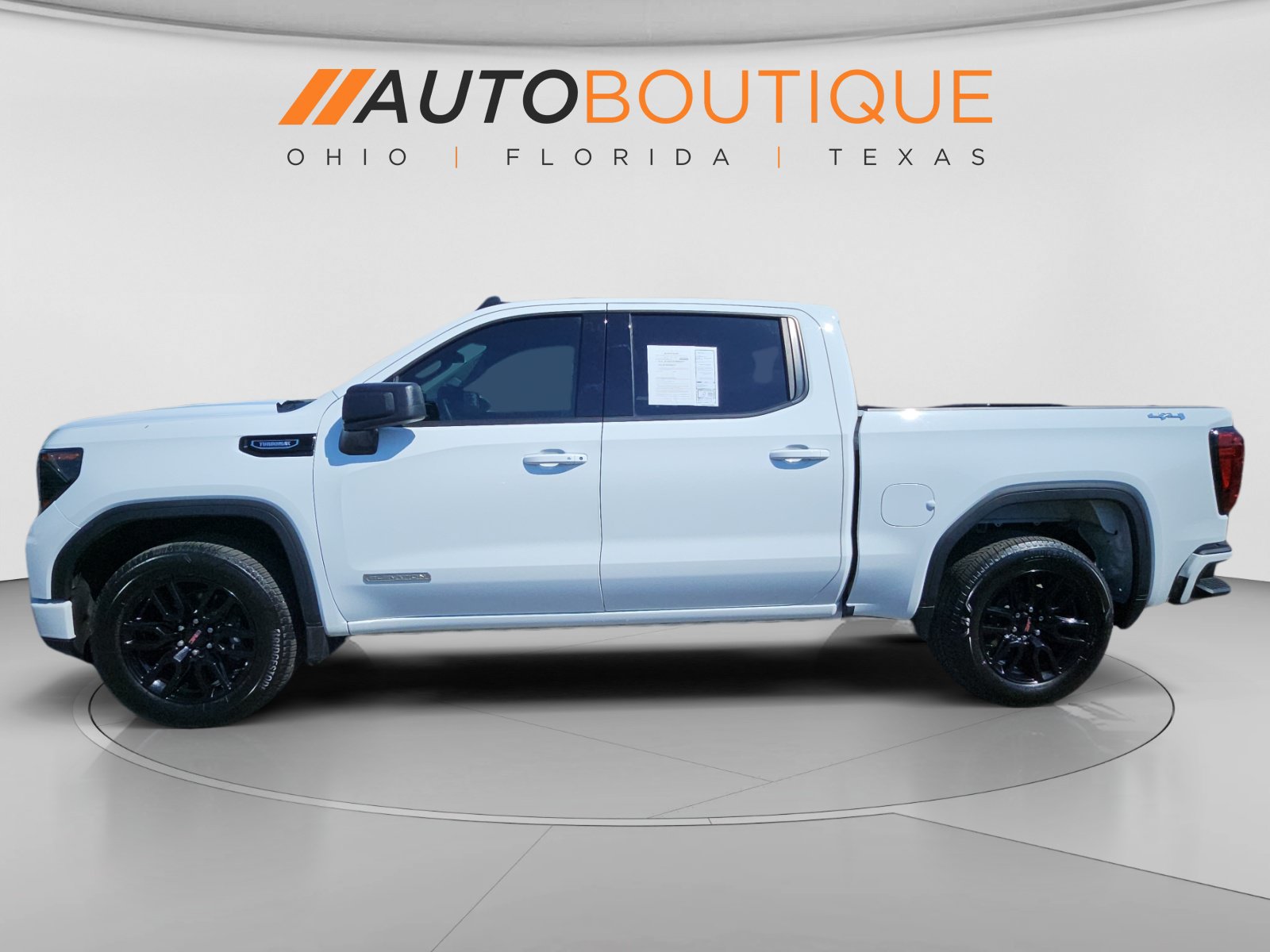 Used 2025 GMC Sierra 1500 Elevation AWD/4WD image 2