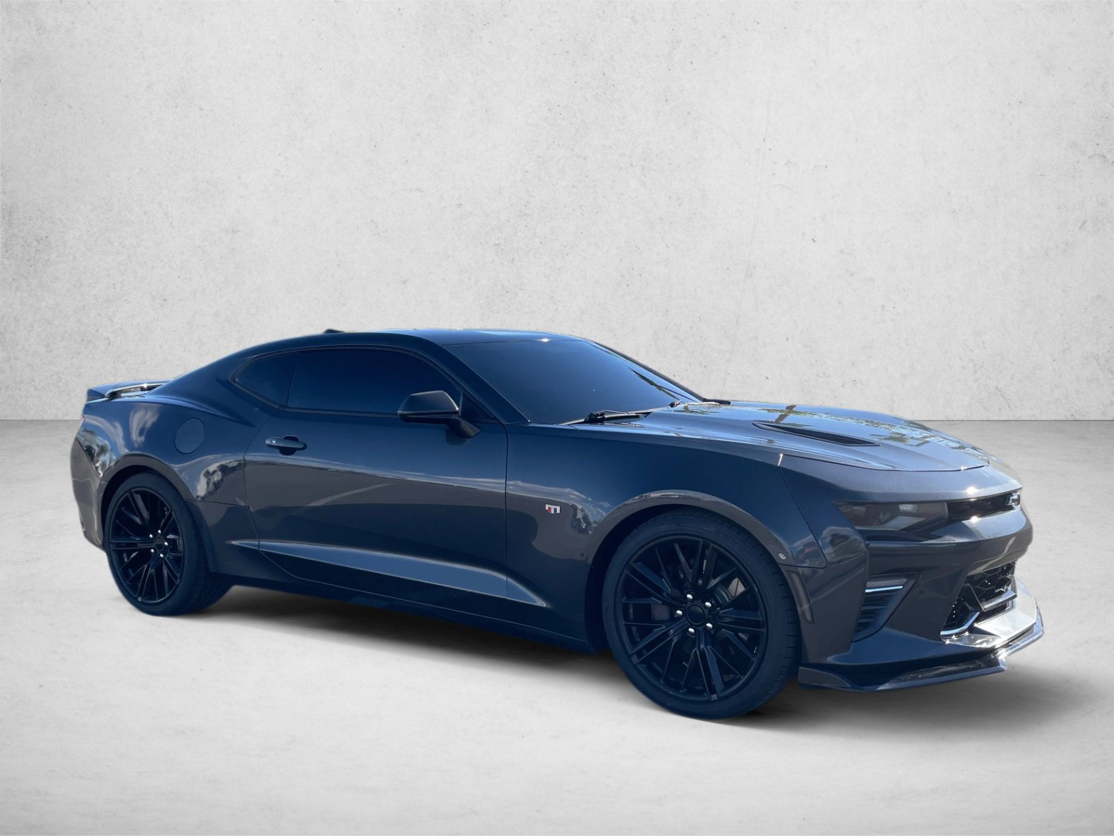 Used 2018 Chevrolet Camaro SS RWD video 3