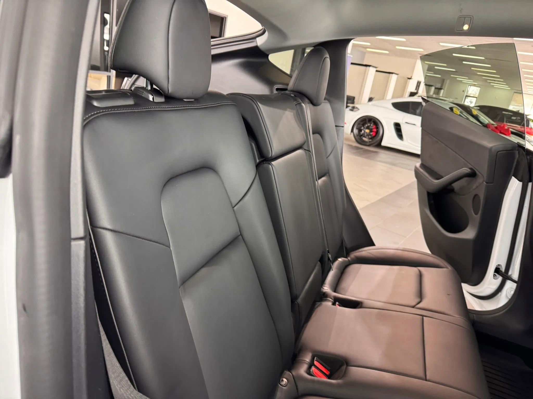 Used 2022 Tesla Model Y Performance image 15