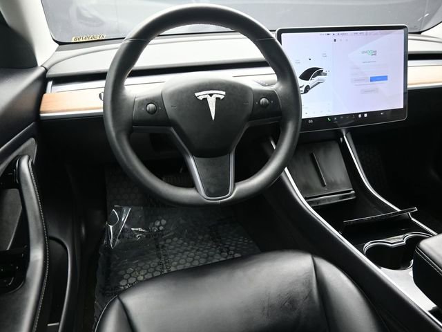 Used 2019 Tesla Model 3 Standard Range Plus image 17