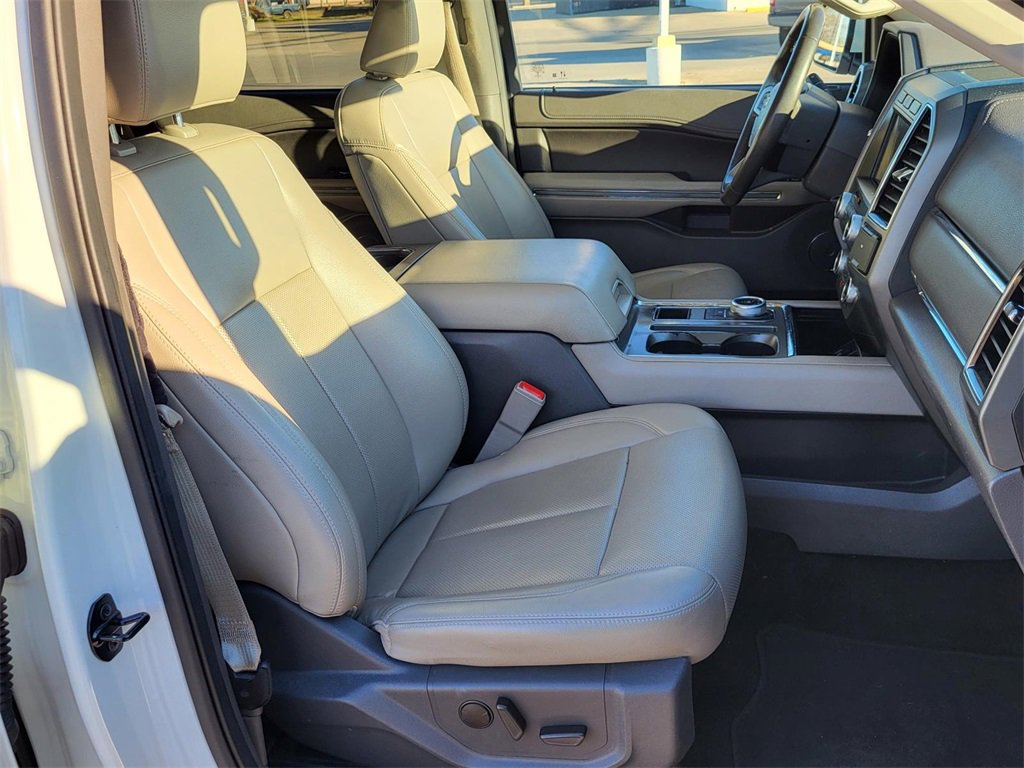Used 2021 Ford Expedition XLT image 10