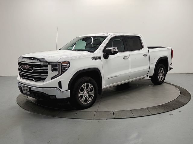 Used 2025 GMC Sierra 1500 SLT AWD/4WD image 4