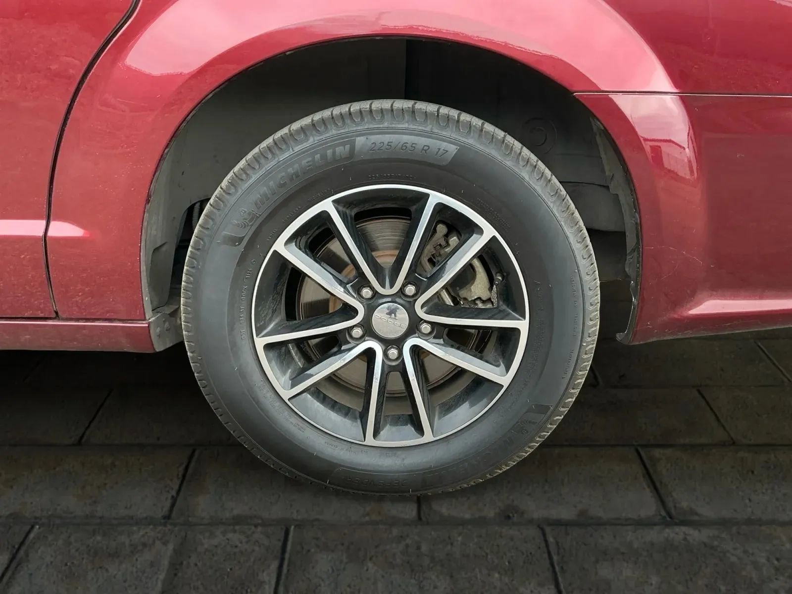 Used 2018 Dodge Grand Caravan SE image 17