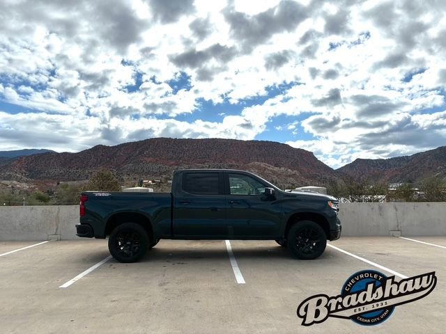 Used 2025 Chevrolet Silverado 1500 LT Trail Boss w/ Convenience Package II AWD/4WD image 3