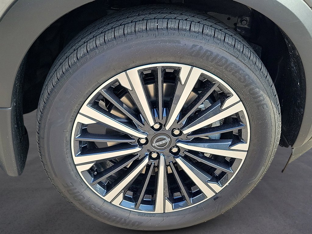 New 2026 Nissan Pathfinder Platinum FWD image 7