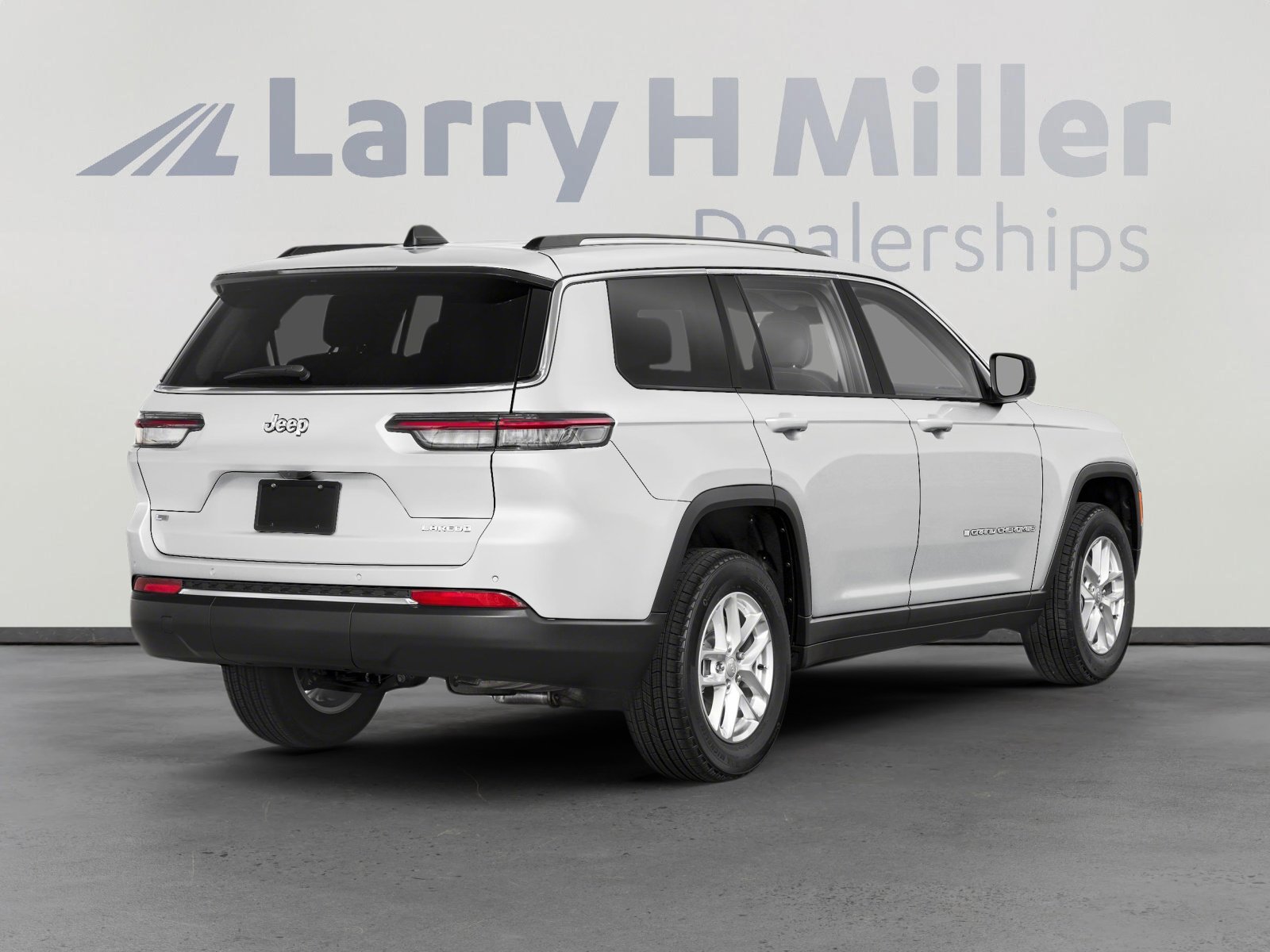 New 2025 Jeep Grand Cherokee L Laredo w/ Trailer Tow Package image 2