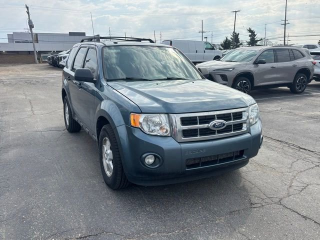 Used 2011 Ford Escape XLT w/ 202A Rapid Spec Order Code image 3