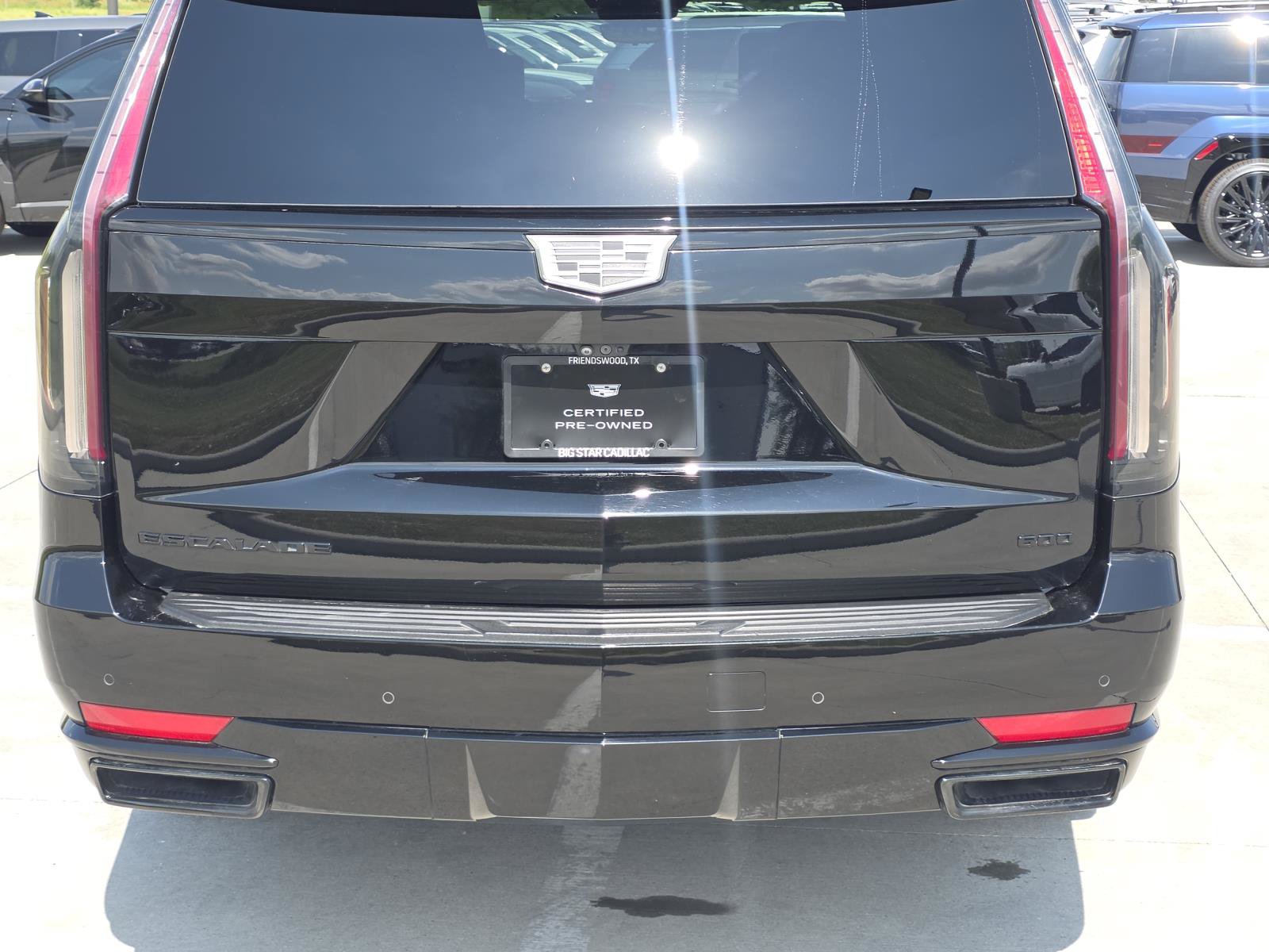 Used 2023 Cadillac Escalade ESV Sport Platinum w/ LPO, ONYX Package AWD/4WD image 10