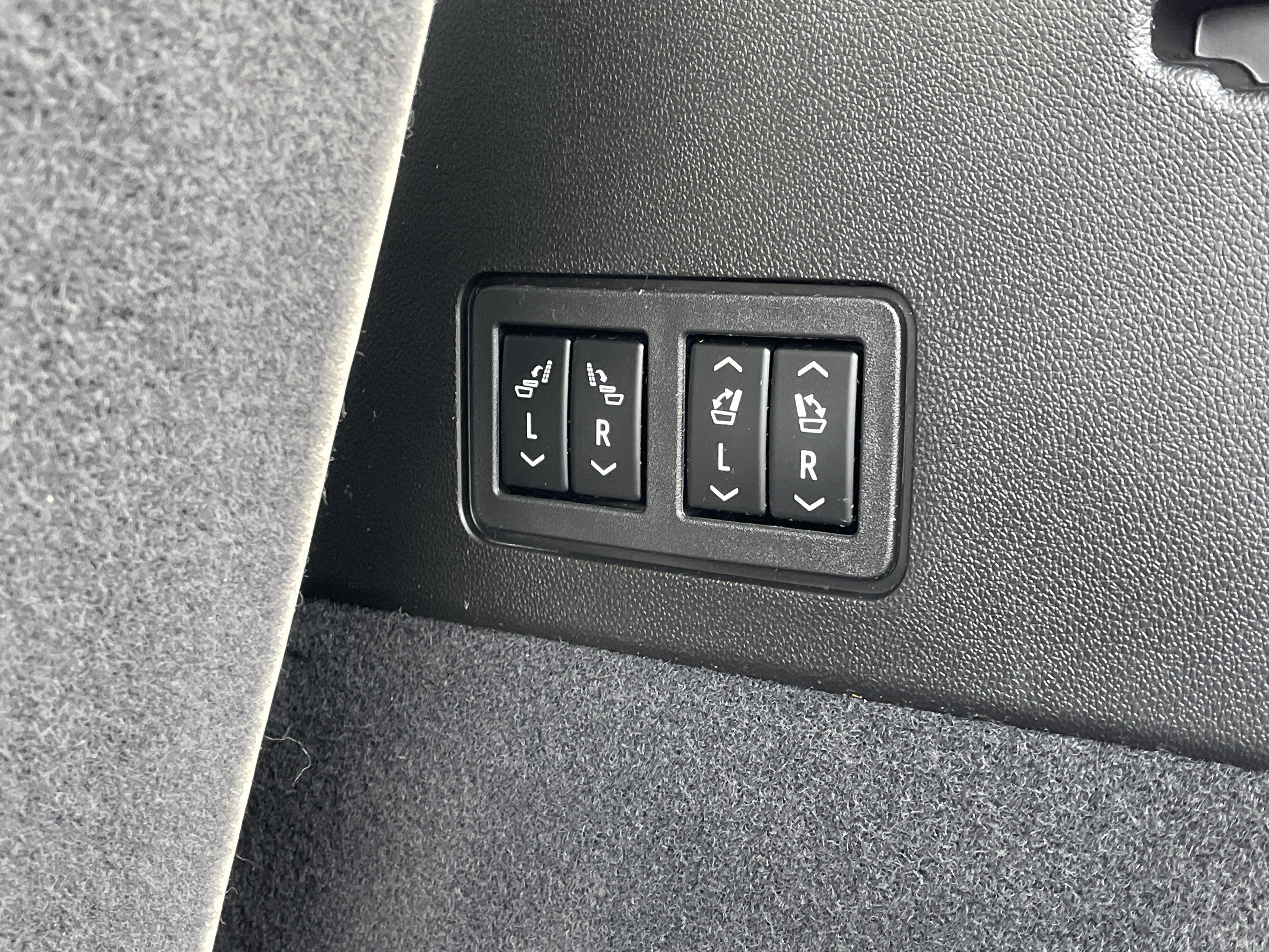 Used 2023 Cadillac XT6 Sport image 50