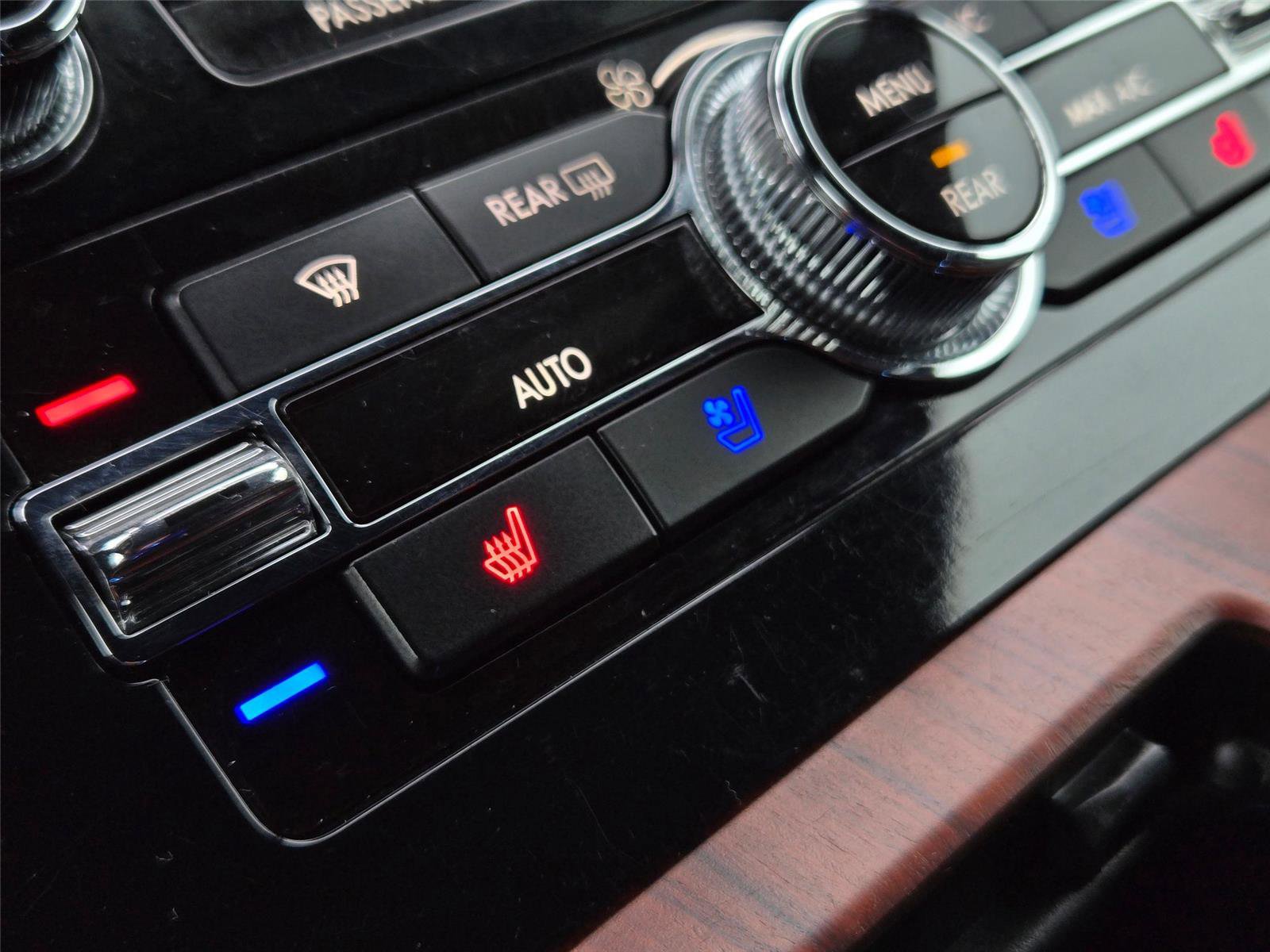 Used 2024 Lincoln Navigator L Reserve AWD/4WD image 23