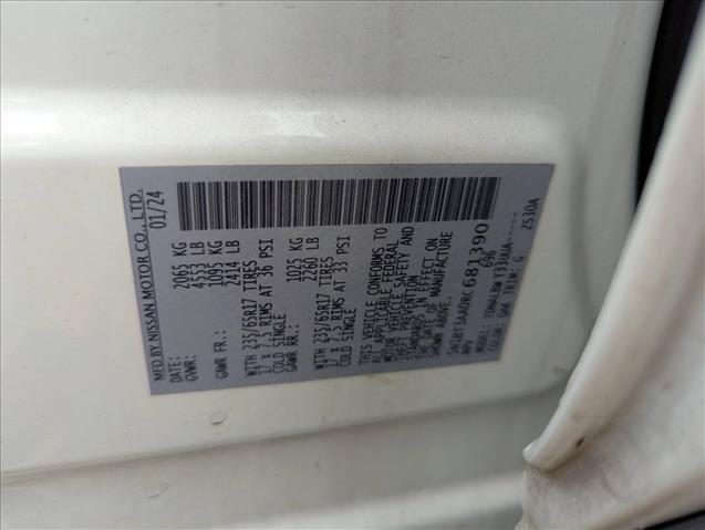Used 2024 Nissan Rogue S FWD image 15