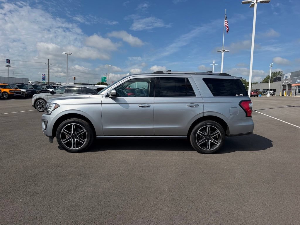 Used 2021 Ford Expedition Limited AWD/4WD image 8