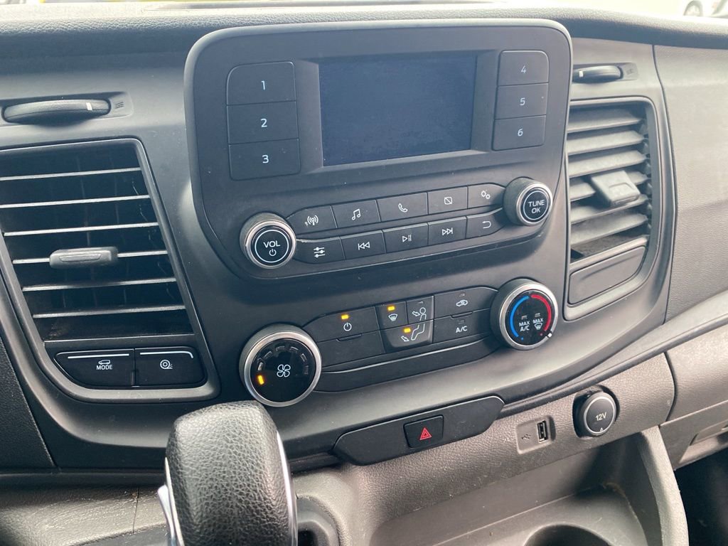 Used 2020 Ford Transit 250 Medium Roof RWD image 29