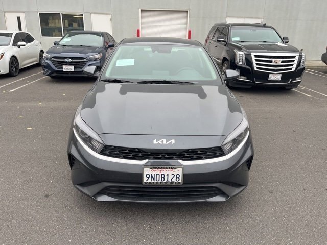 Used 2024 Kia Forte LXS video 2