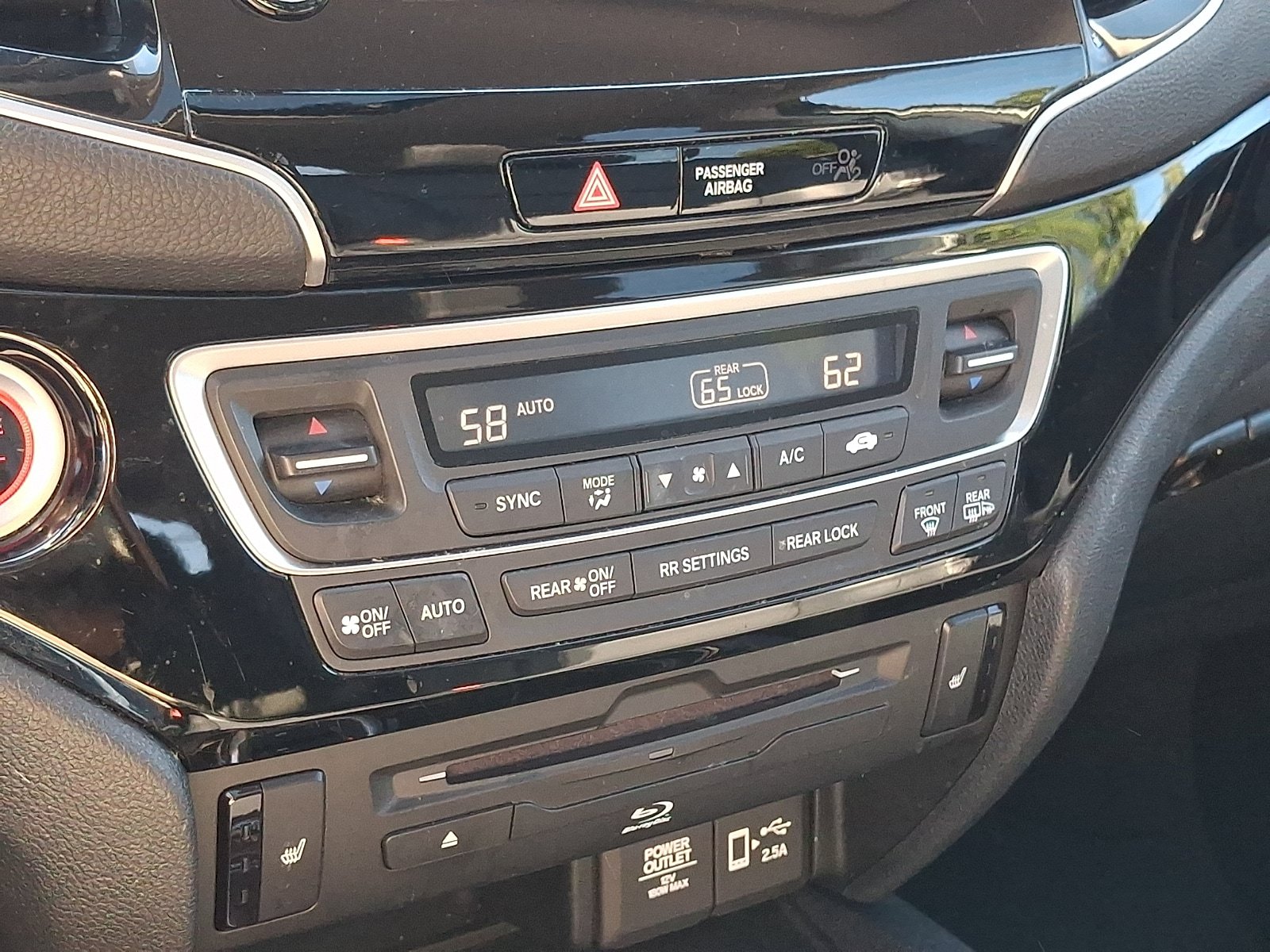 Used 2021 Honda Pilot Touring image 20