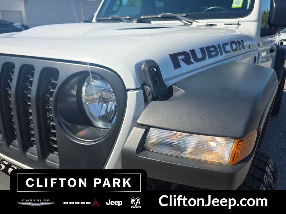 Used 2023 Jeep Gladiator Rubicon w/ Cold Weather Group AWD/4WD image 7