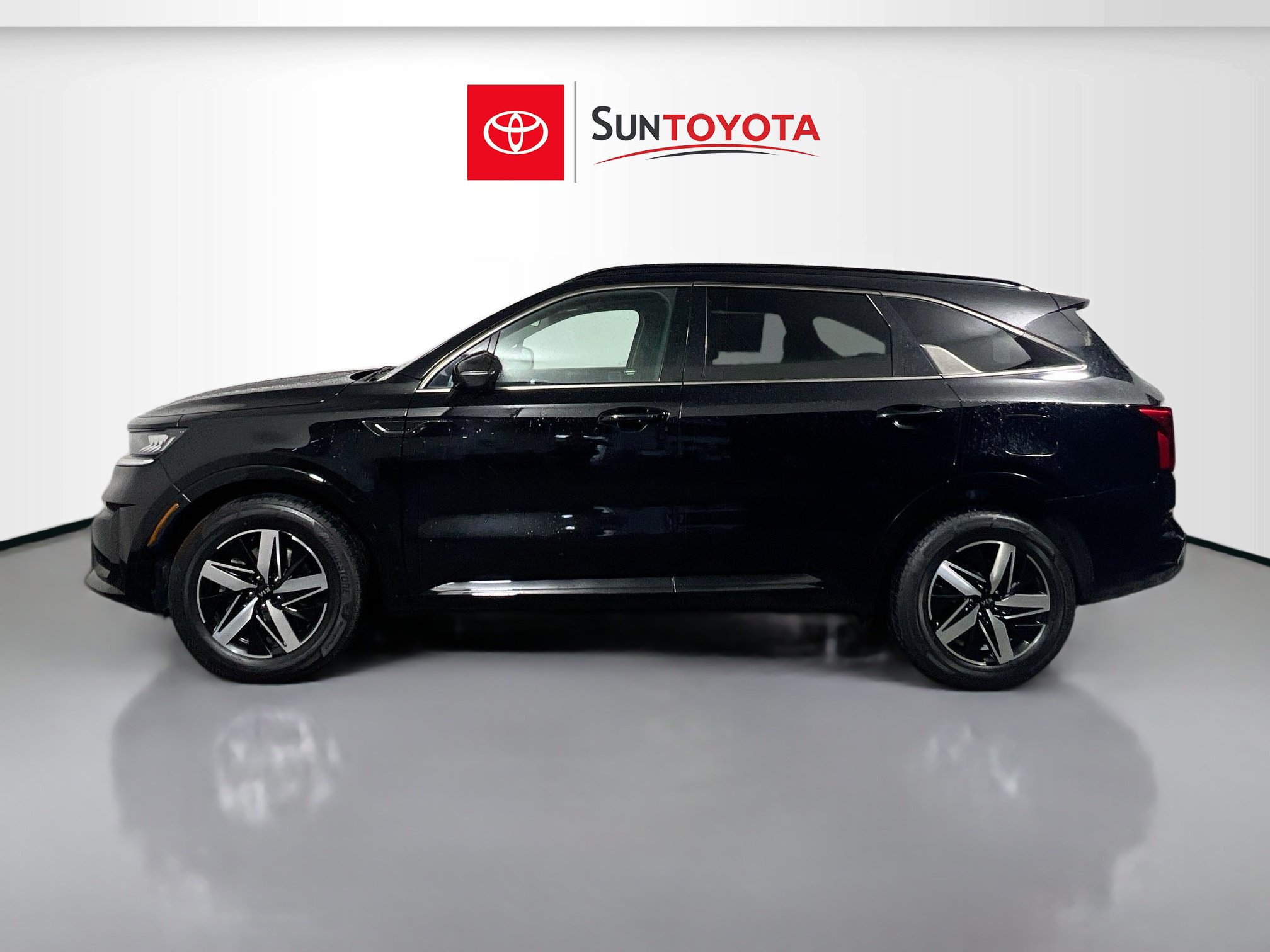Used 2021 Kia Sorento S w/ Panoramic Sunroof Package FWD image 7