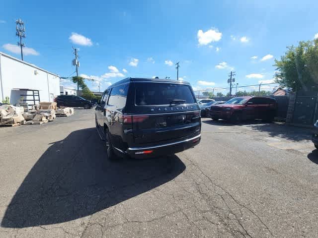 Certified 2024 Jeep Wagoneer L Series II w/ Flexible Seating Group AWD/4WD image 18
