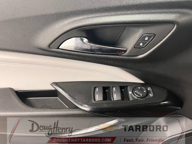 Used 2025 Chevrolet Trax LT FWD image 26