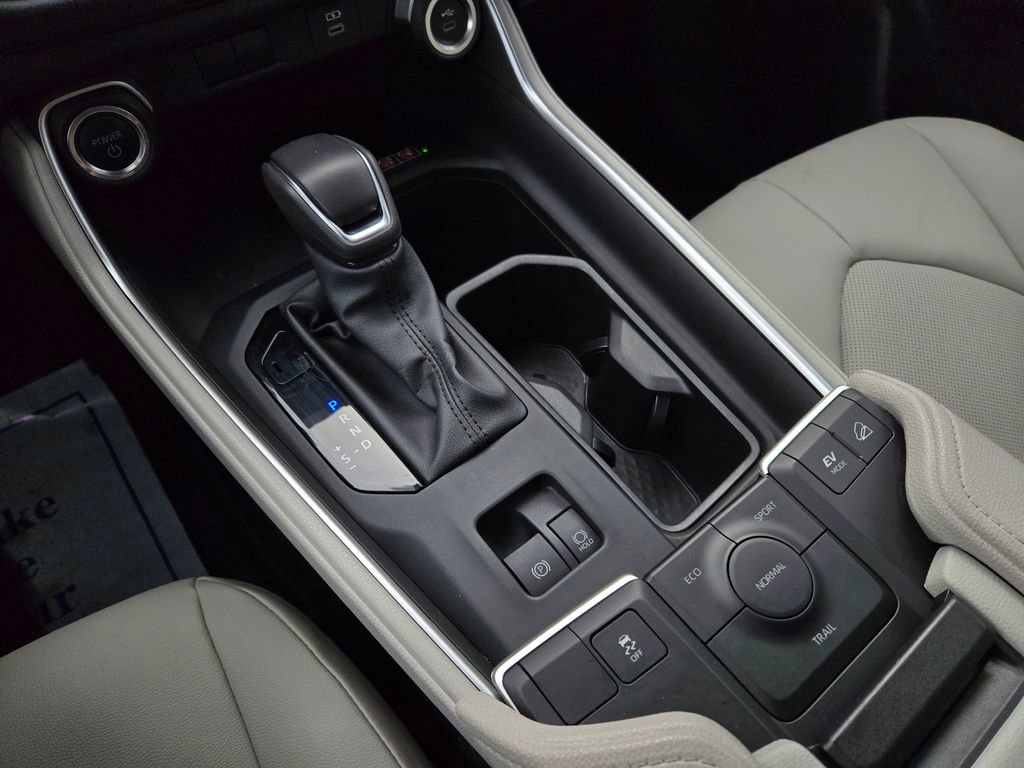 Used 2024 Toyota Grand Highlander XLE image 25