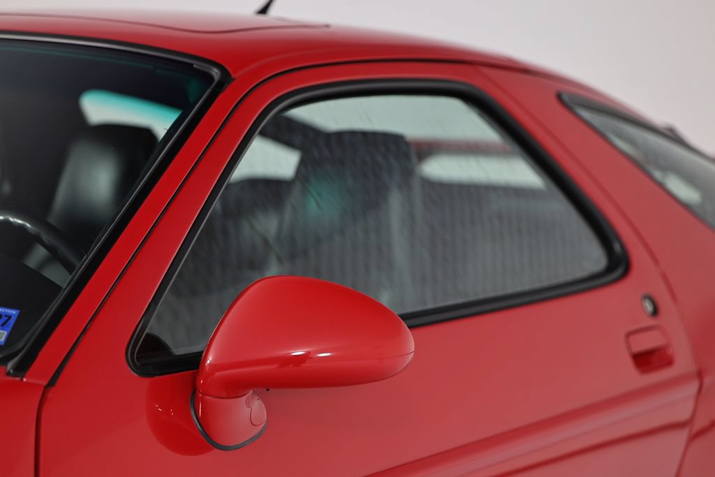 Used 1994 Porsche 928 GTS RWD image 12