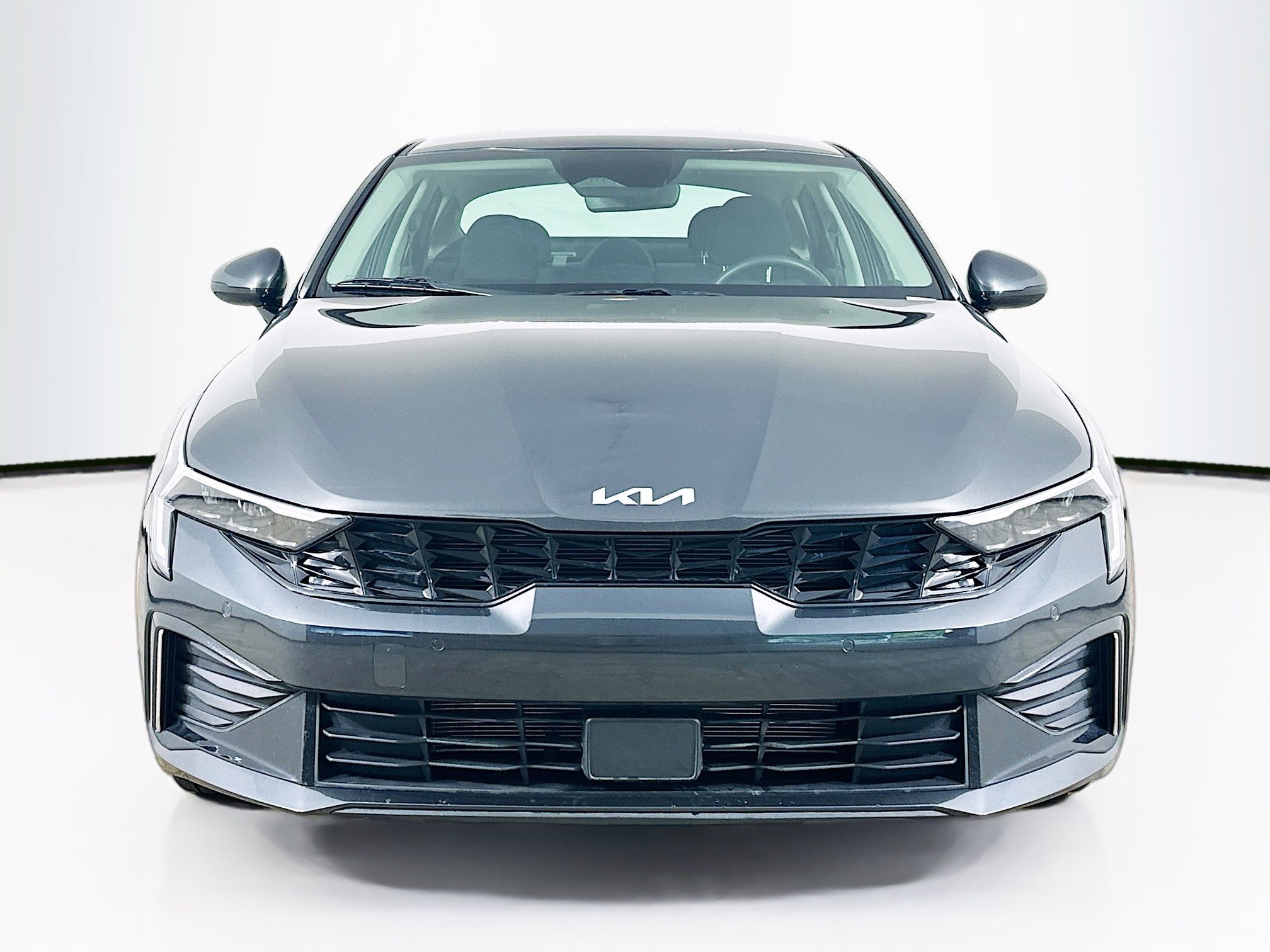 Used 2025 Kia K5 LXS FWD image 2
