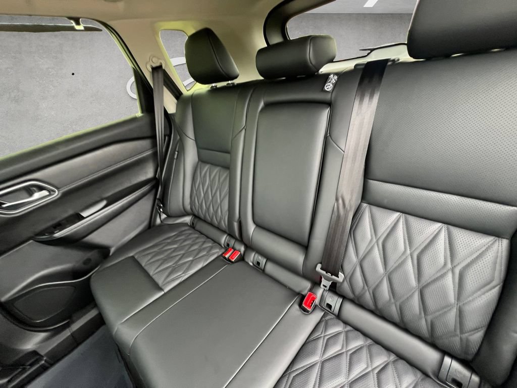 New 2026 Nissan Rogue Platinum AWD/4WD image 23