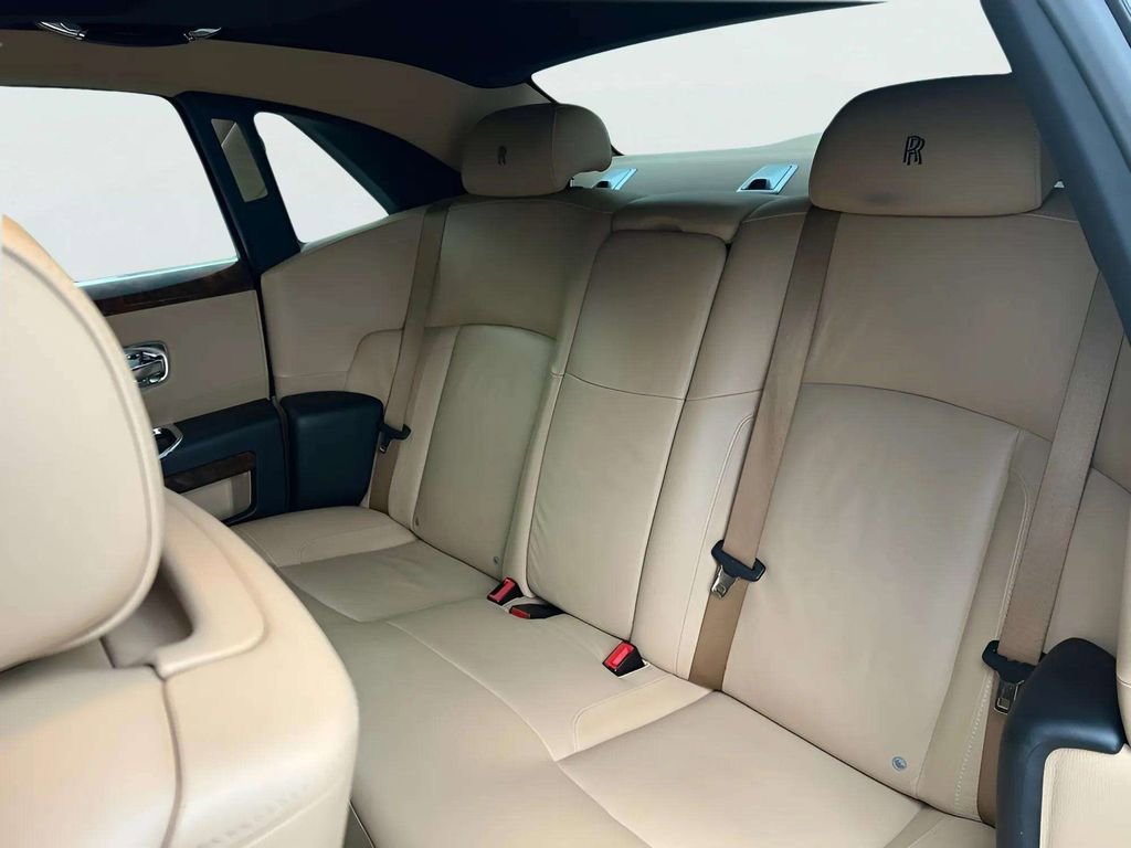Used 2011 Rolls-Royce Ghost image 11