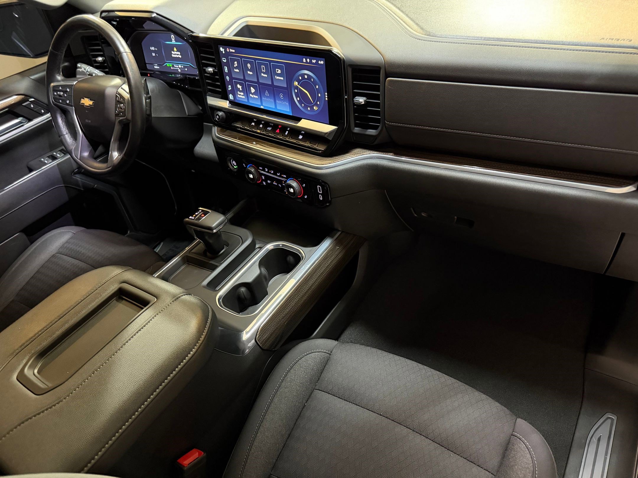 Used 2022 Chevrolet Silverado 1500 LT RWD image 44