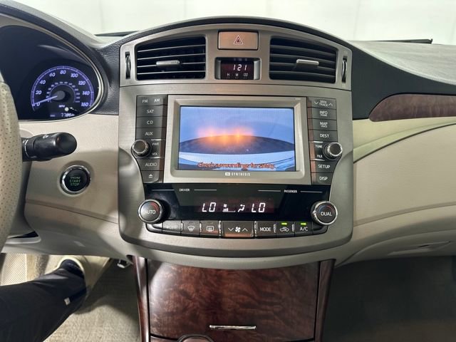 Used 2011 Toyota Avalon Limited image 22