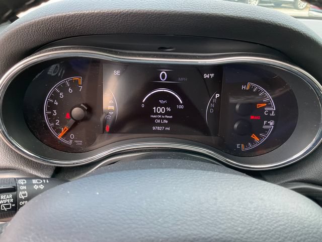 Used 2020 Jeep Grand Cherokee Altitude RWD image 10