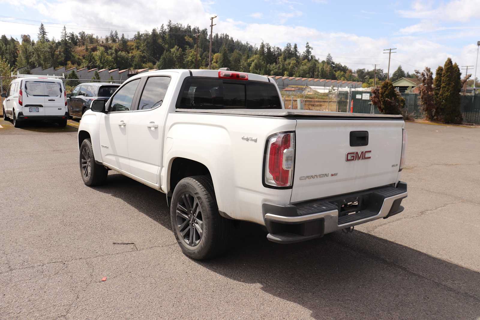 Used 2020 GMC Canyon SLE w/ Elevation Edition AWD/4WD image 7